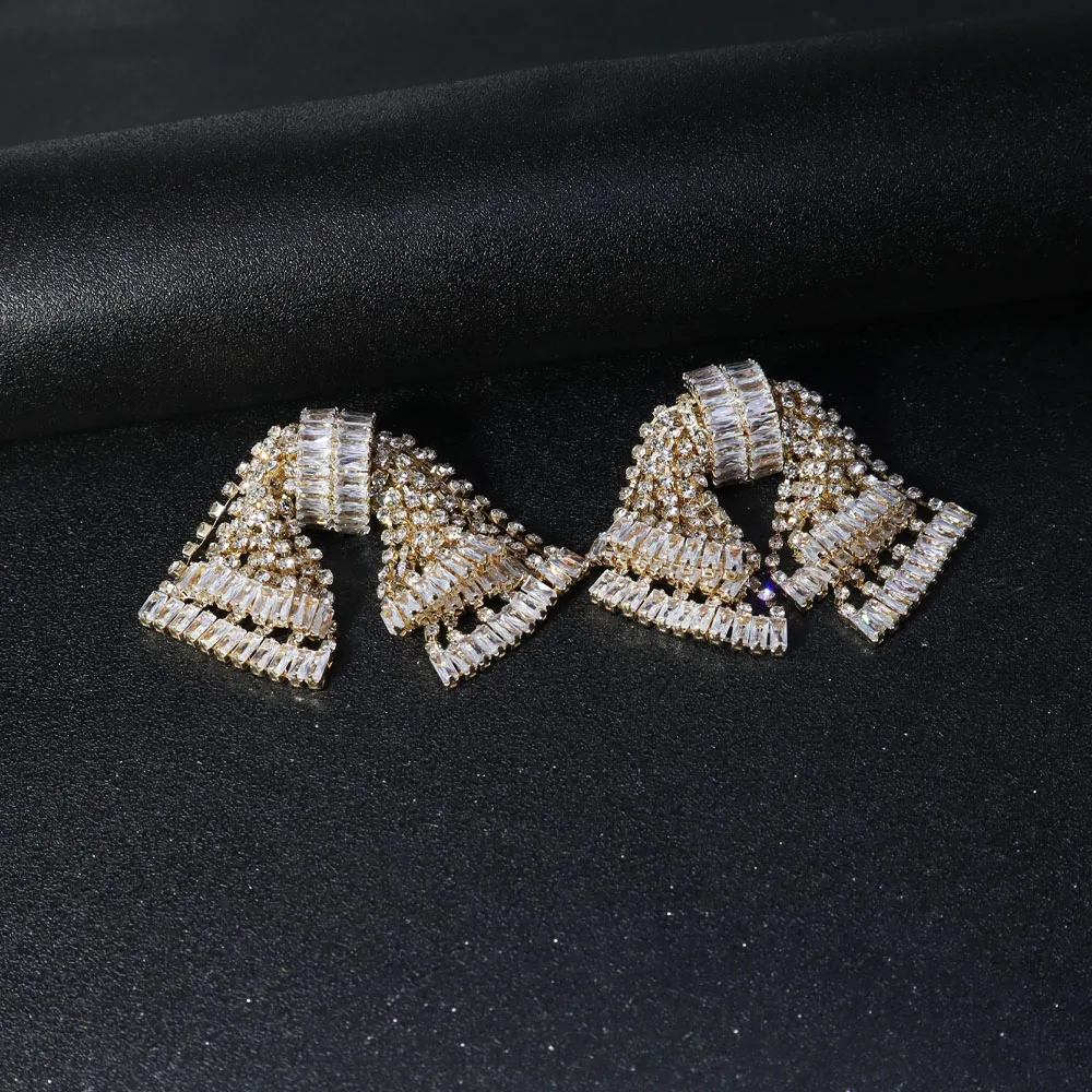 Immagine 4: Eleganti orecchini con nodo a farfalla in zirconi, gioielli scintillanti per feste quotidiane, squisiti orecchini a bottone per le donne, accessori alla moda