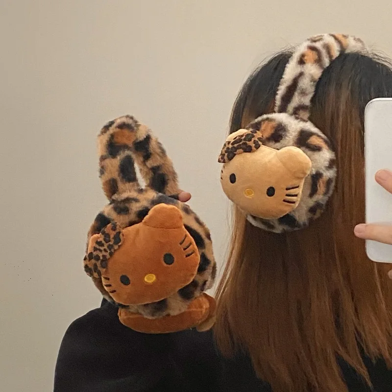 New Sanrio Hello Kitty Hot Girl Leopard Print Winter Earmuffs Cycling Anti-Freeze, Windproof and Warm Kitty Earmuffs Gift Toys