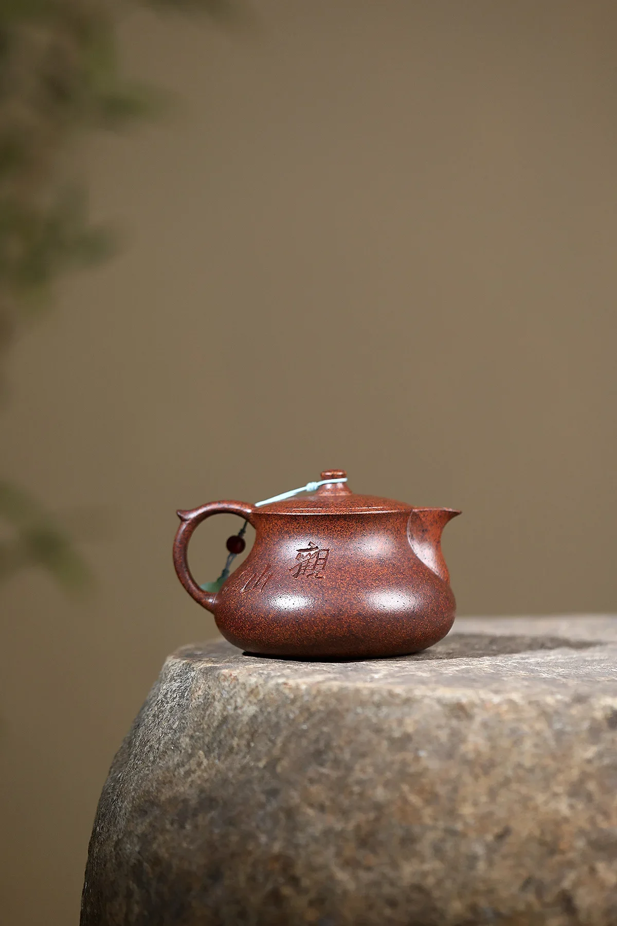 Handmade Yixing Zisha Teapot, Raw Ore Dragon Bone Gold Sand Wood-fired Guanshan Jingquan Pot, Premium Chinese Gongfu Teaware