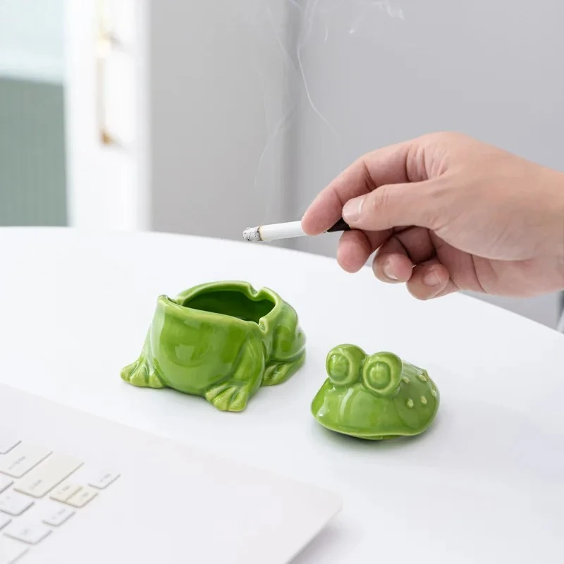 

Креативная керамическая милая зеленая лягушка, украшение для пепельницы, домашний офис, домашние поделки, художественные маленькие чайные аксессуары для хранения домашних животных