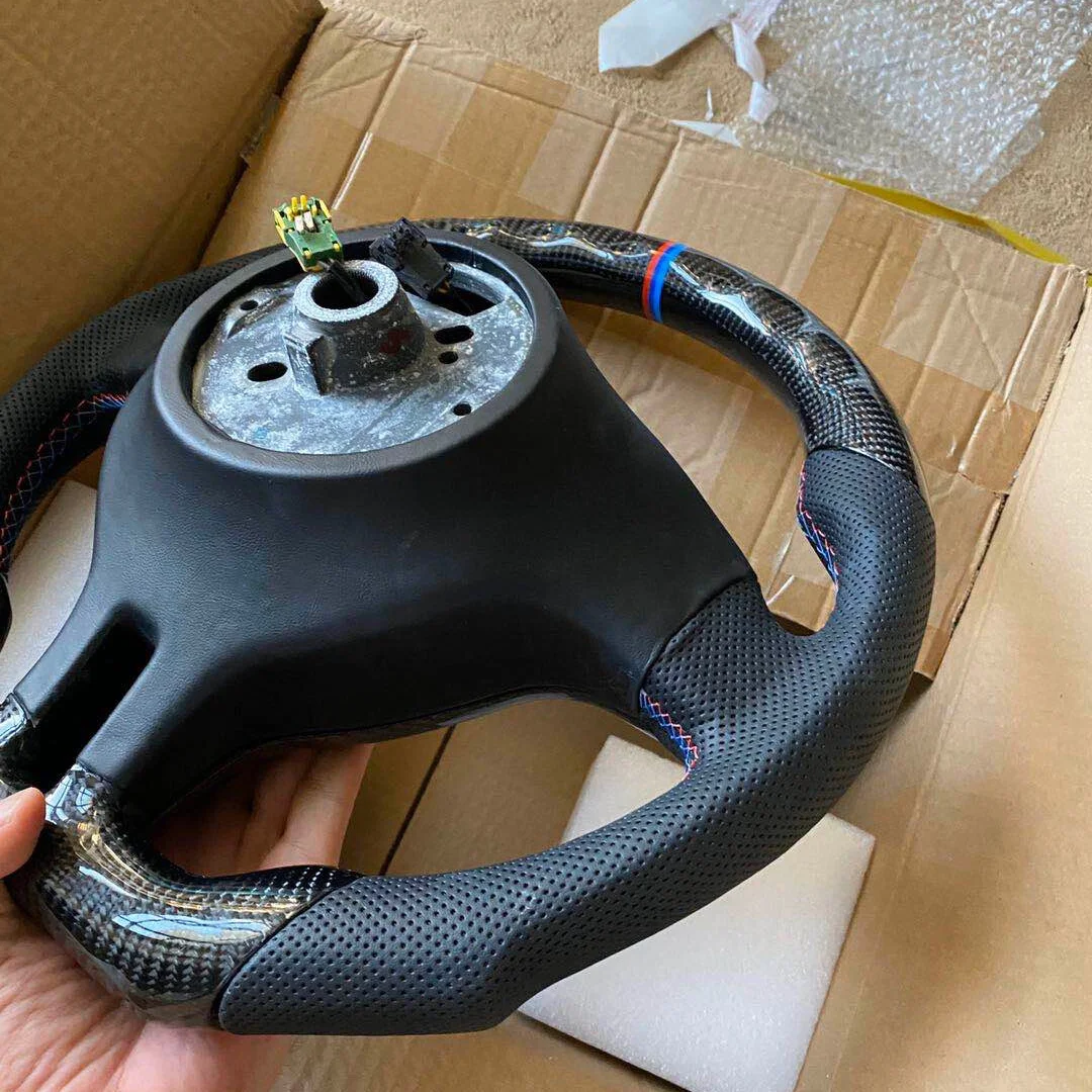 Carbon Fiber Car Steering Wheel with LED Display for BMW E46 M3 E38 E39 E46 E53 318 320 325 330 Customized Accessory