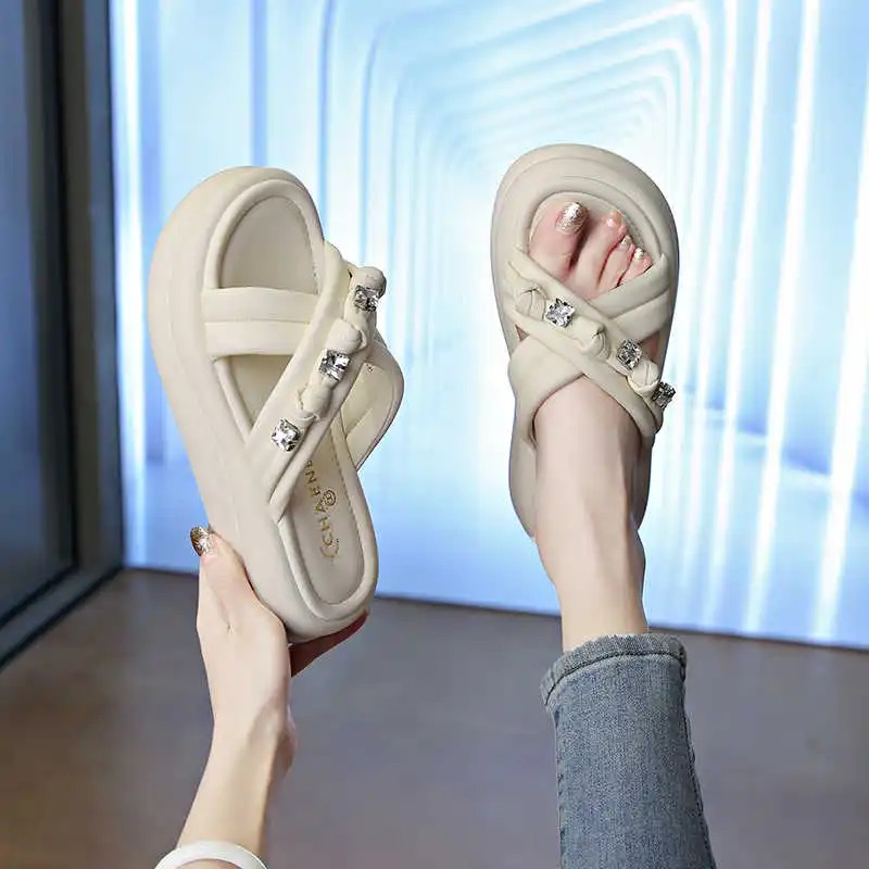 

Нескользящие летние шлепанцы, летние тапочки, женские дизайнерские сандалии на плоской подошве, кроссовки, спортивные повседневные кроссовки