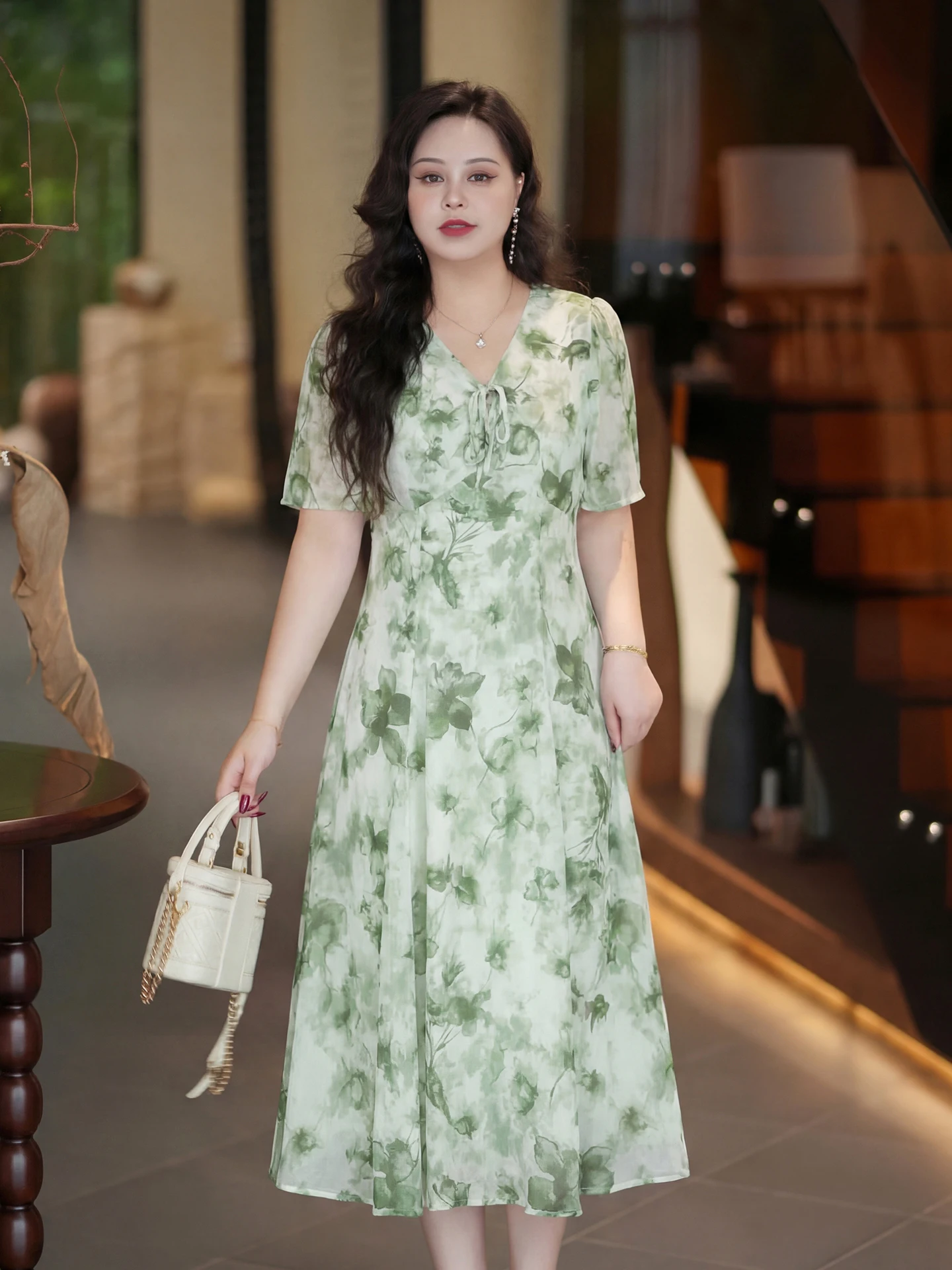 

Stunning V-Neck plus Size Dress Beautifully Conceals Belly Ideal for Plump Women Summer Casual Beachwear High Waist A-Line Skirt