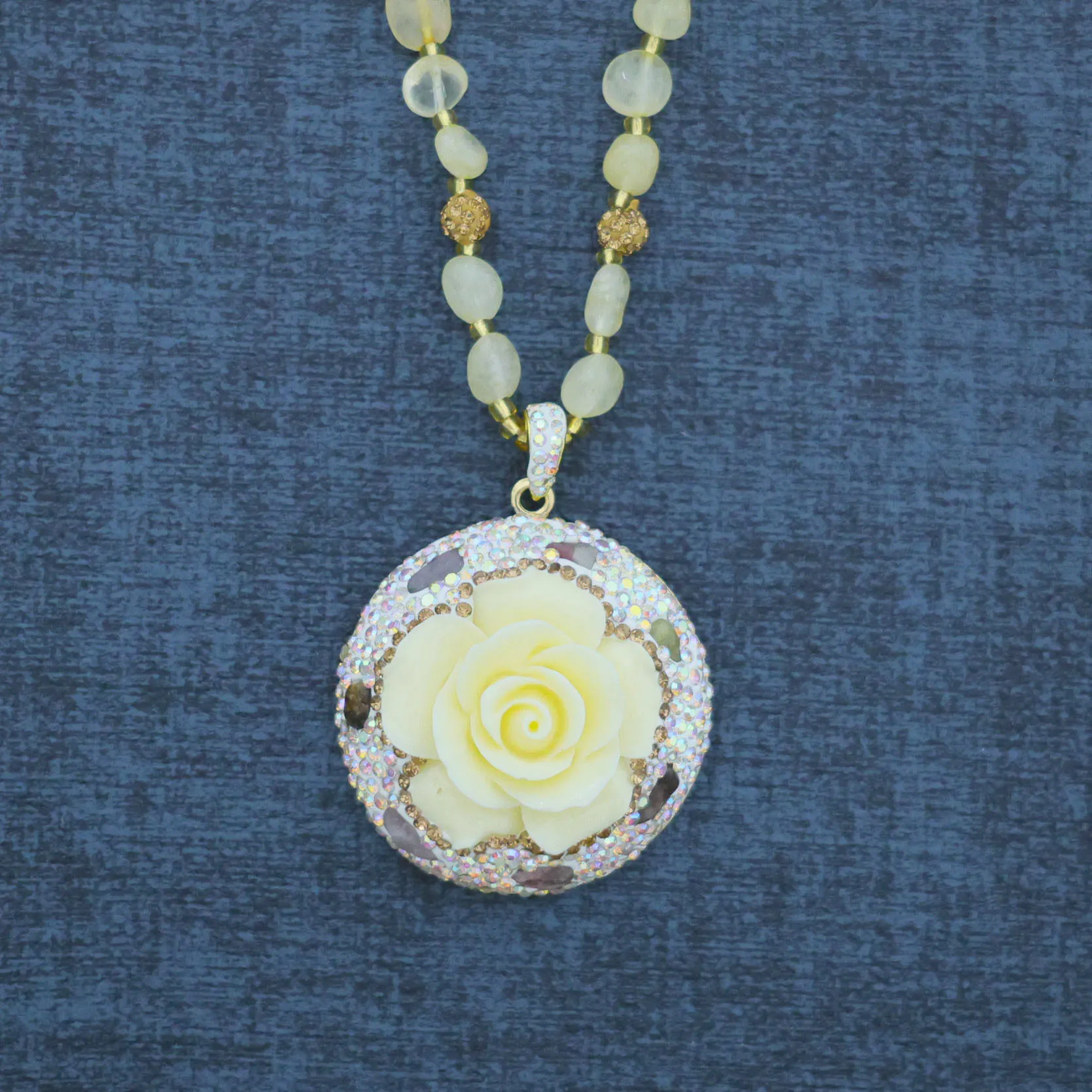 collana-in-citrino-naturale-e-lapislazzuli-con-polvere-di-conchiglia-goffrata-gioiello-popolare-per-trasmissioni-in-diretta-di-celebrita-di-internet