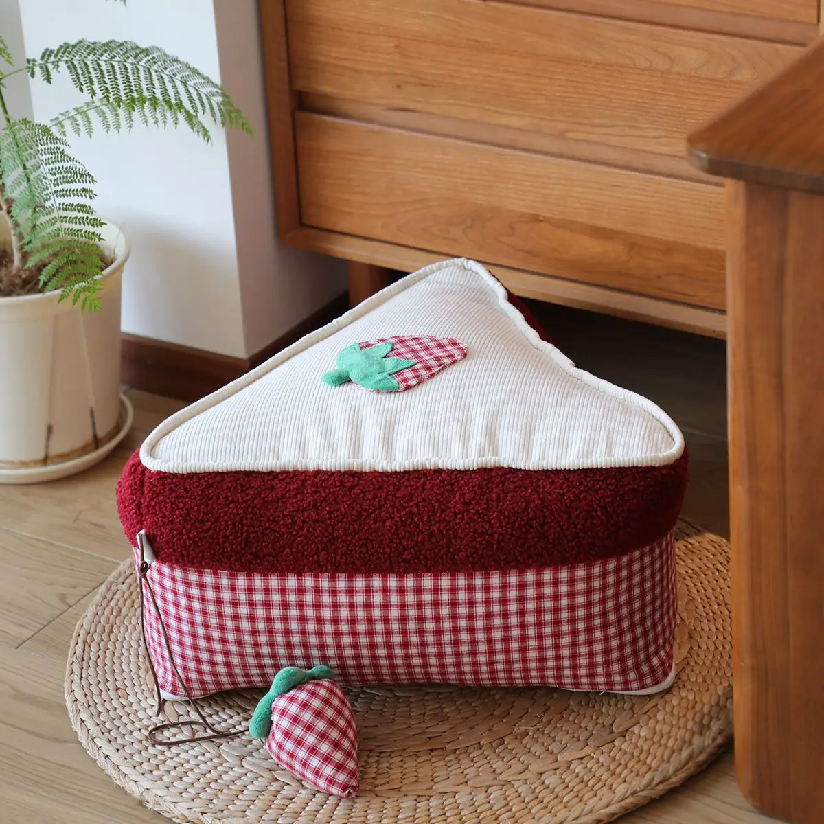 Cute Strawberry Cake Sofa Footstool, Living Room Cushion, Shoe Changing Stool, Home Soft Furnishings, Removable Washable Cushion