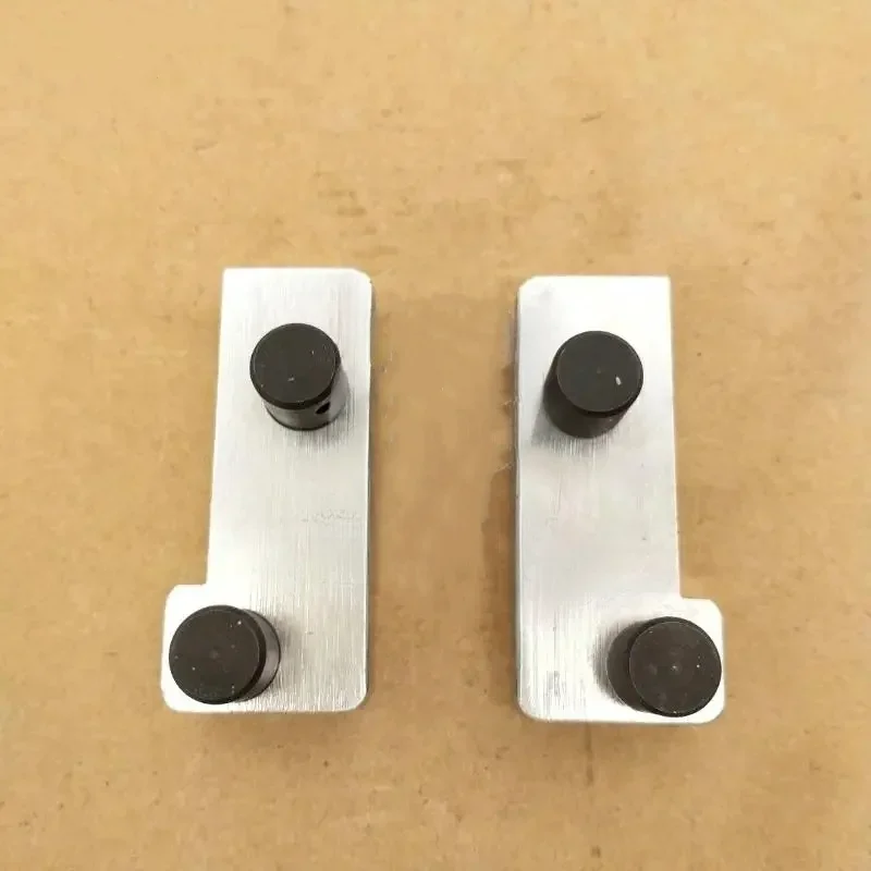 86.020.005F 86.020.004F Offser CD102 Parts Feeder Paper Feeding Belt Fixed Seat Pulley Bracket