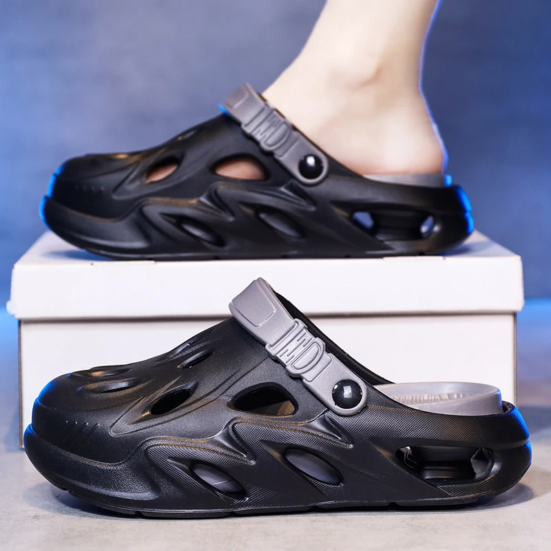 New Fashion Men Garden Shoes Summer Couple Slippers Non-slip Thick Bottom Men's Sandals Outdoor Baotou Beach Men's Slippers
