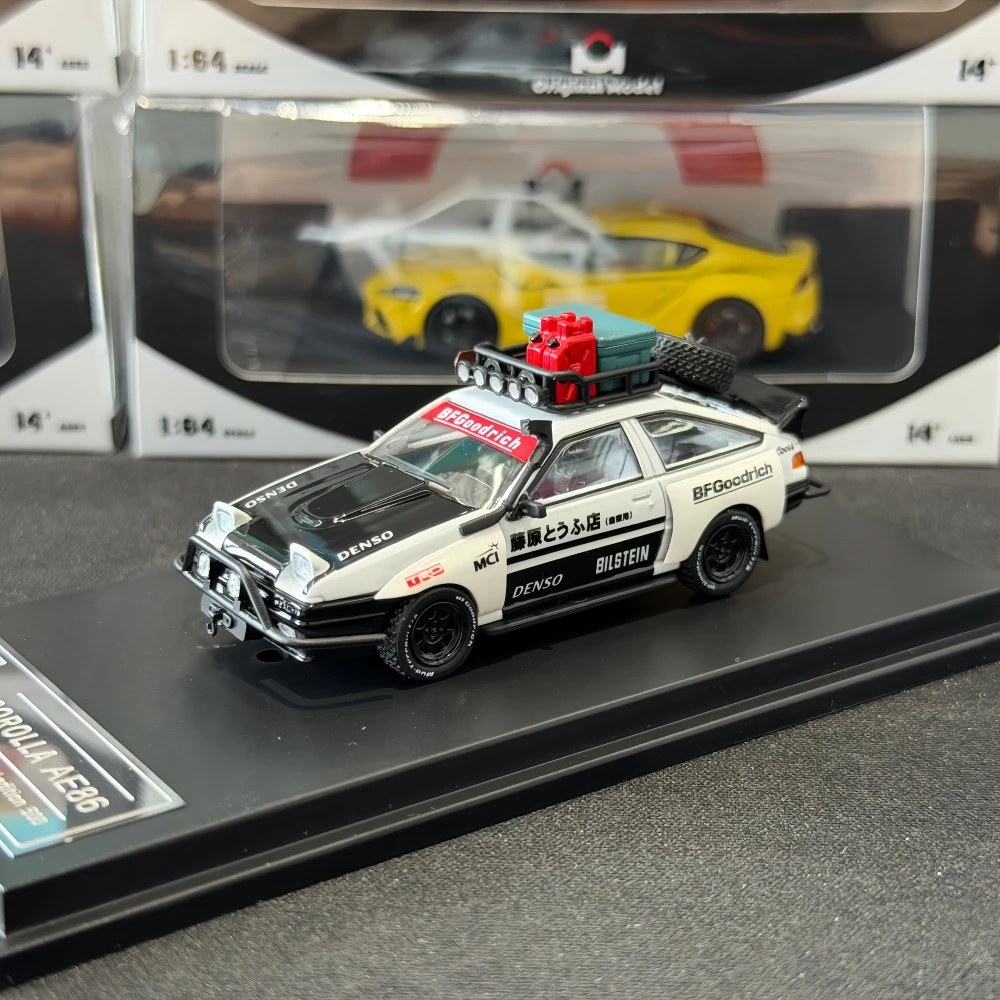 DCM 1:64 AE86 Diecast Model Car
