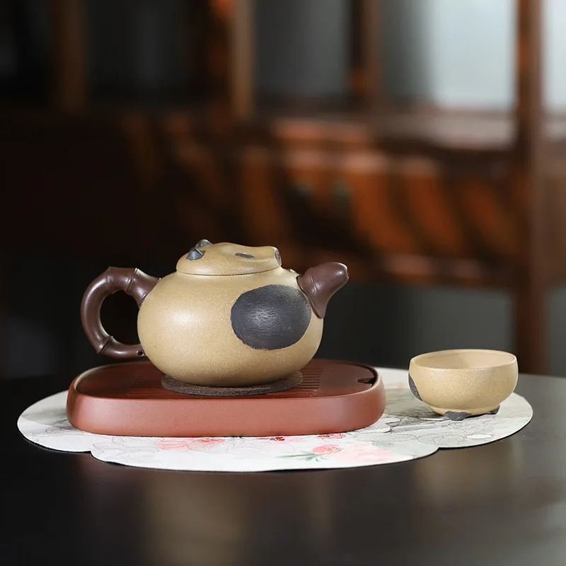 High-End Handmade Clay Teapot For Kung Fu Tea Pot And One Cup Made From Original Yixing Clay Panda 460ML