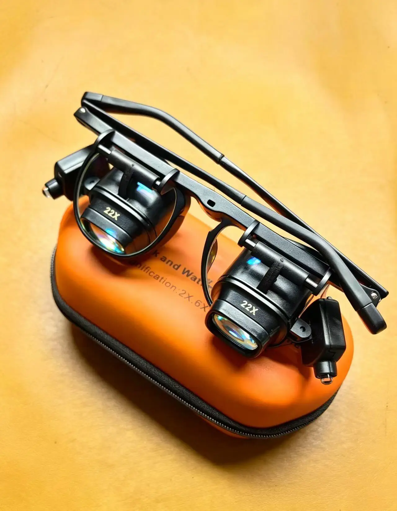 apply to head mounted LED magnifying glasses, 22X high magnification, with storage box+5 interchangeable lenses (2X/6X/10X/22X)
