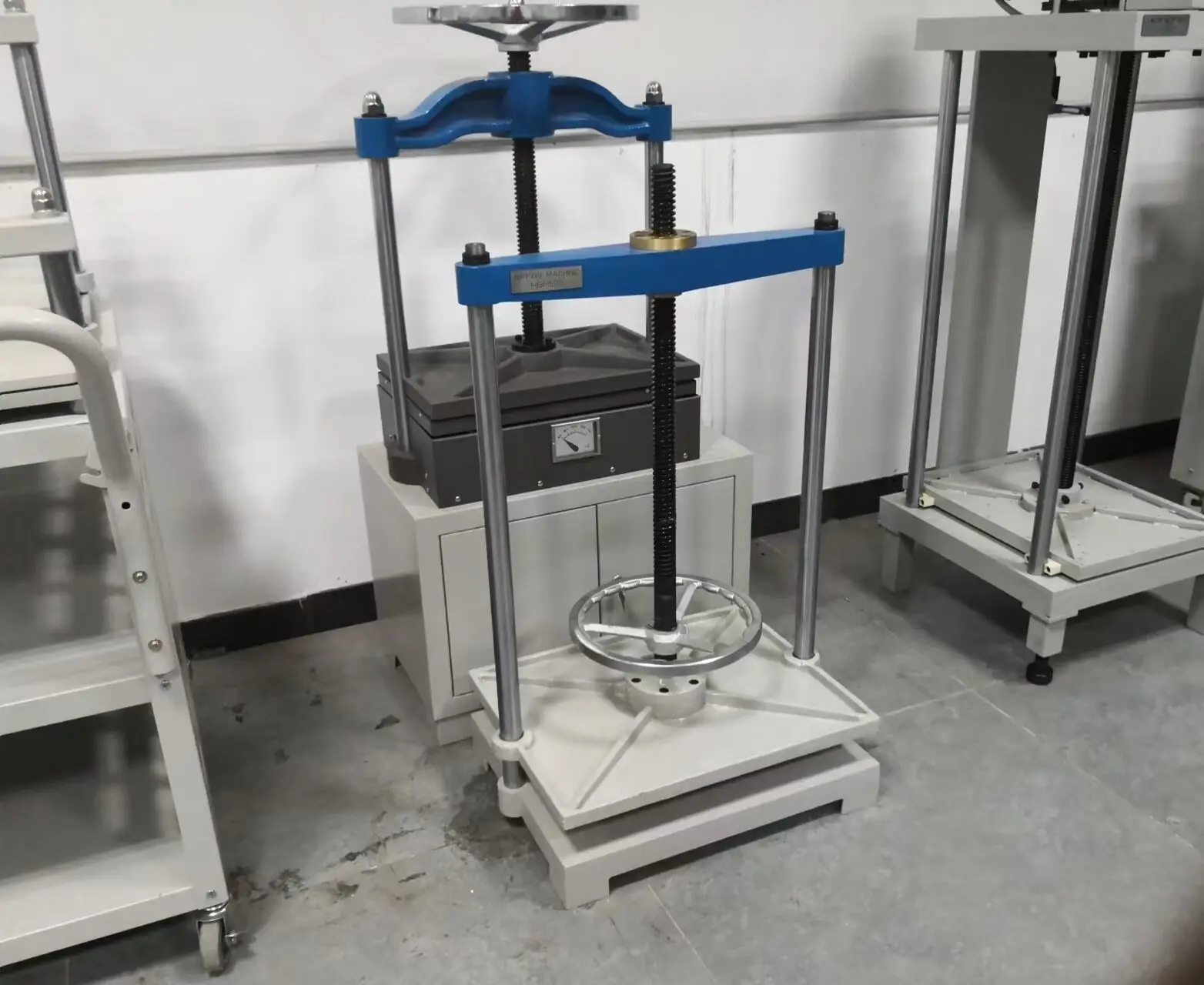 HBP500 Manual Nipping Machine ,500mm Manual Book Pressing Machine Paper Flattening Machine