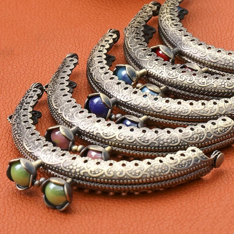 DIY Vintage Embossing Head Coin Purse Frame High Quality Metal Clasp Closure Clutch Bags Parts DIY Wallet Accessaries