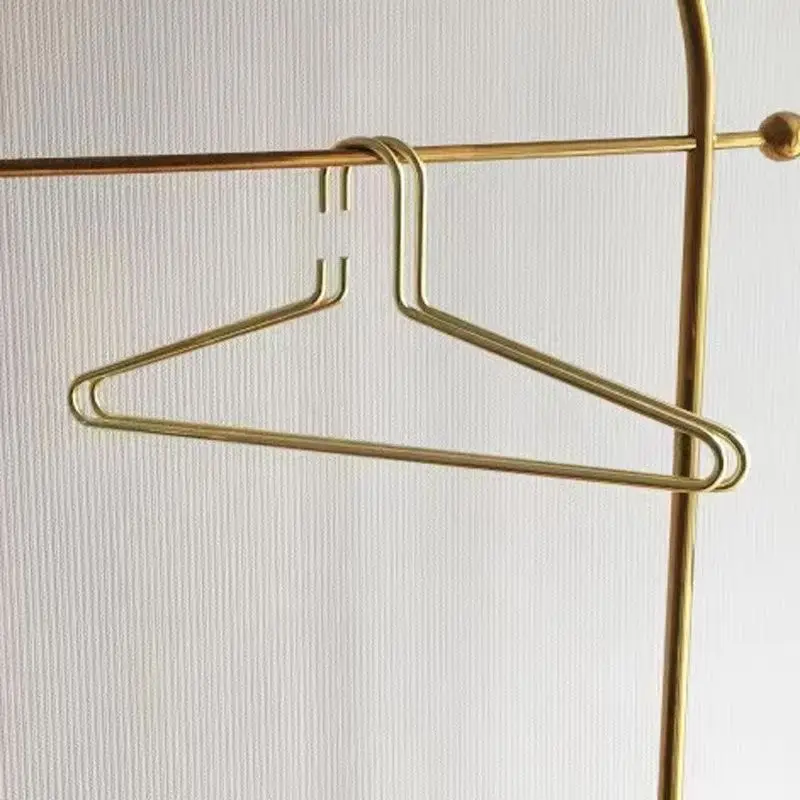 

42CM Golden Solid Metal Hangers For Coat 2PCS Durable Seamless Matte Clothes Trousers Sweater Storage Racks Hangers Organizer