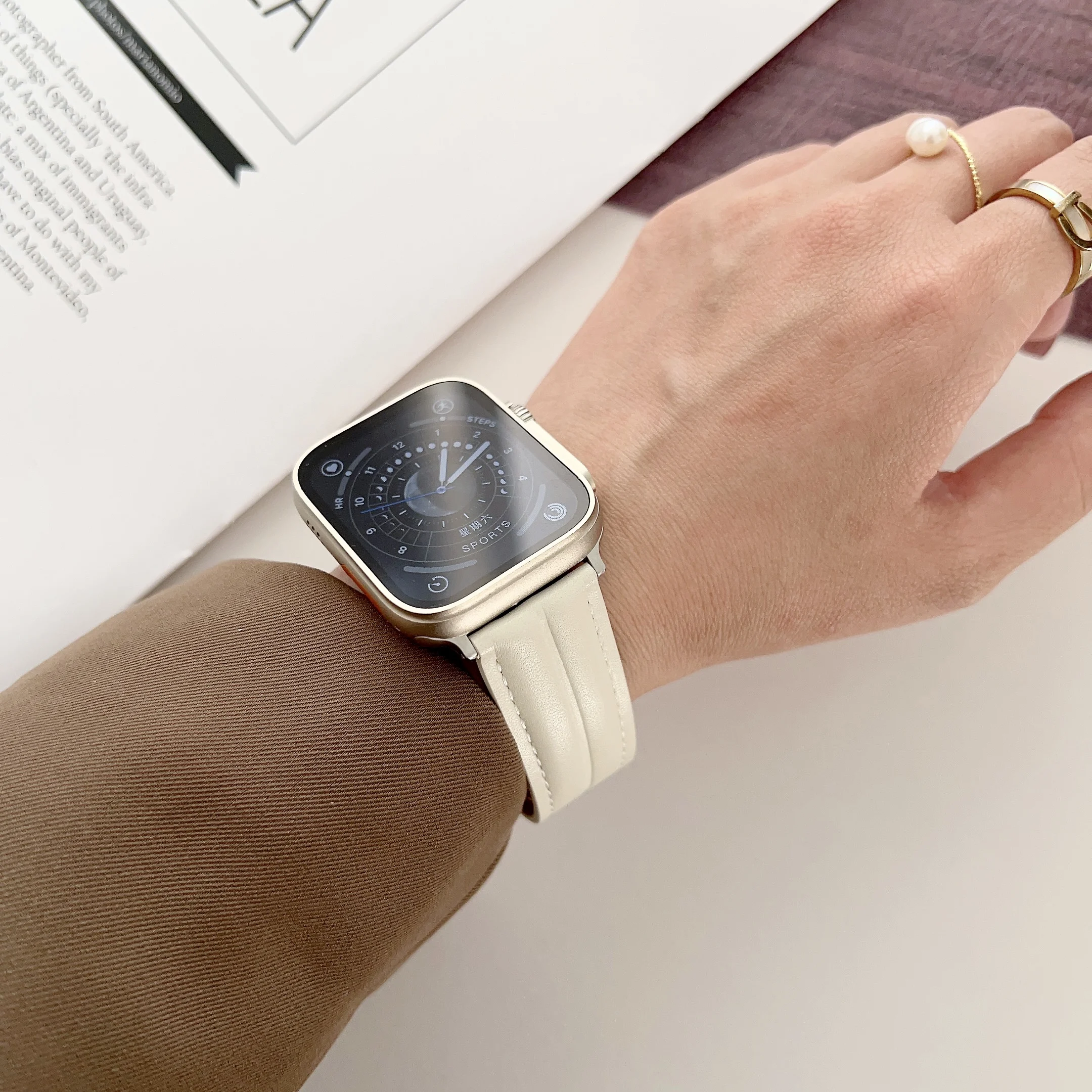 Lederen Verzonken Strap Voor Apple Horloge Band 44/45Mm 42Mm 8 Ultra49mm Accessorie Polsband Magnetische Zuig Vouwen zilveren Gesp