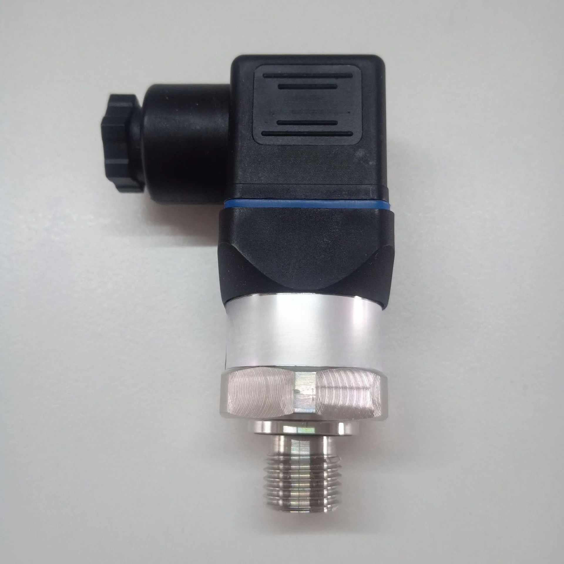 Pressure sensor A-10 range 0-1MPA, output 4-20MA G1/4 range optional