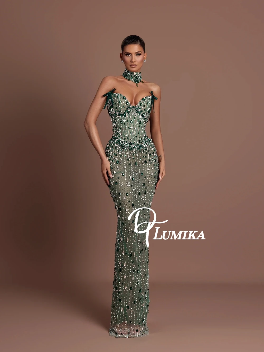 

Formal Bodycon V Neck Evening Dress Dazzling Crystals Beaded Customized Cocktail Gown With Slit Opulent Corset Bow Party Wear