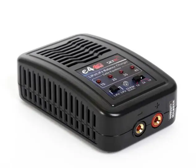 

SKYRC E4 AC E4AC e430 Балансное зарядное устройство 30 Вт LiPo/LiFe (2-4S) 100–240 В переменного тока до 7,4–14,8 В 1 А 2 А 3 А на выбор