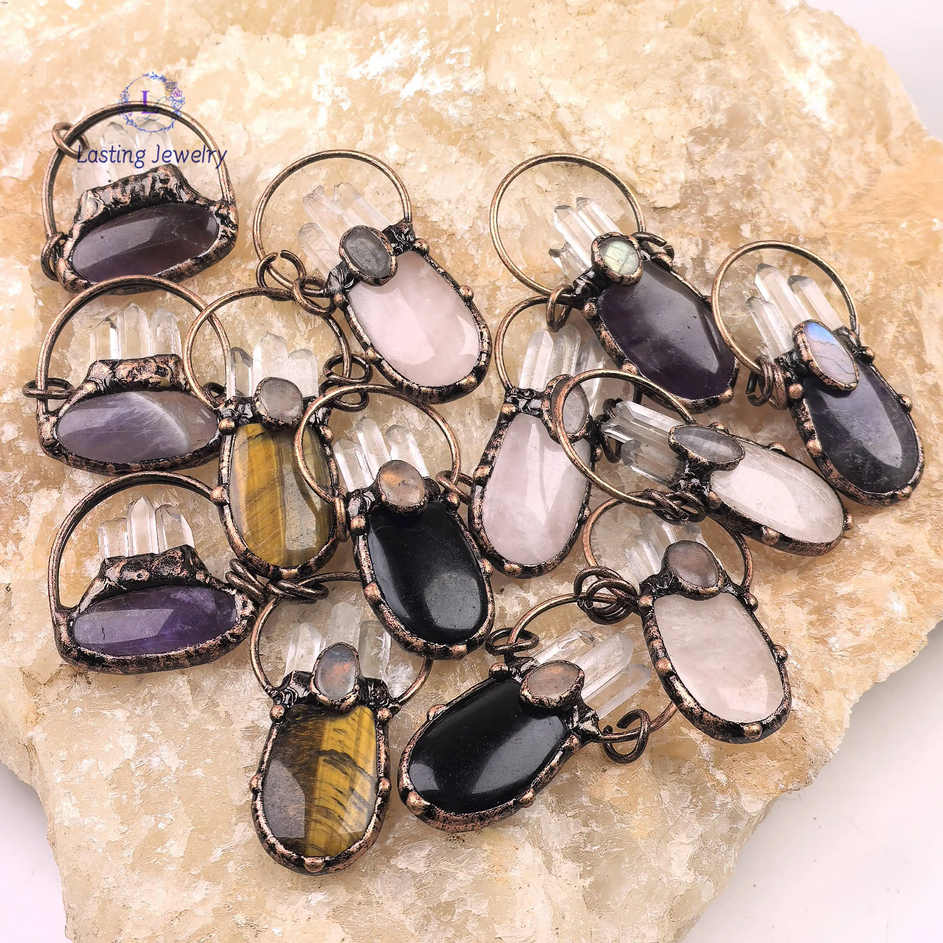 

Natural Stone Quartz Vintage Pendant,Soldered Copper Raw Crystal Point Energy Druzy Amethyst Charms Necklace DIY Jewelry Gifts