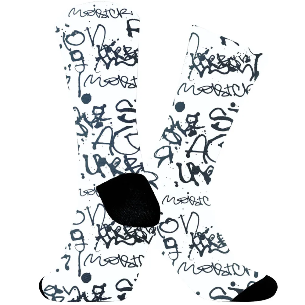 

New Antibacterial and sweat absorbing two in one, wear-resistant, spray painted socks can be worn for both sports and leisure.