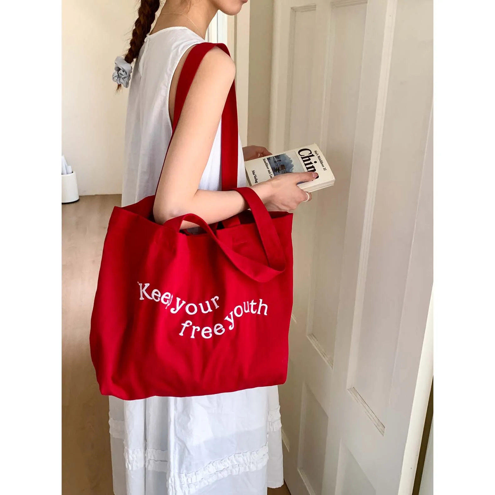 

Canvas bag, Korean lazy style 2025 new large capacity bag, women's casual versatile, college student class tote bag