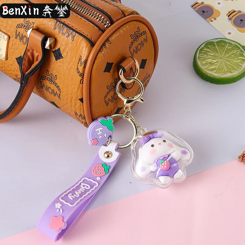 Minso Cartoon stella creativa Portachiavi coniglio fragola Borsa squisita da donna, ciondolo per auto con portachiavi in resina epossidica