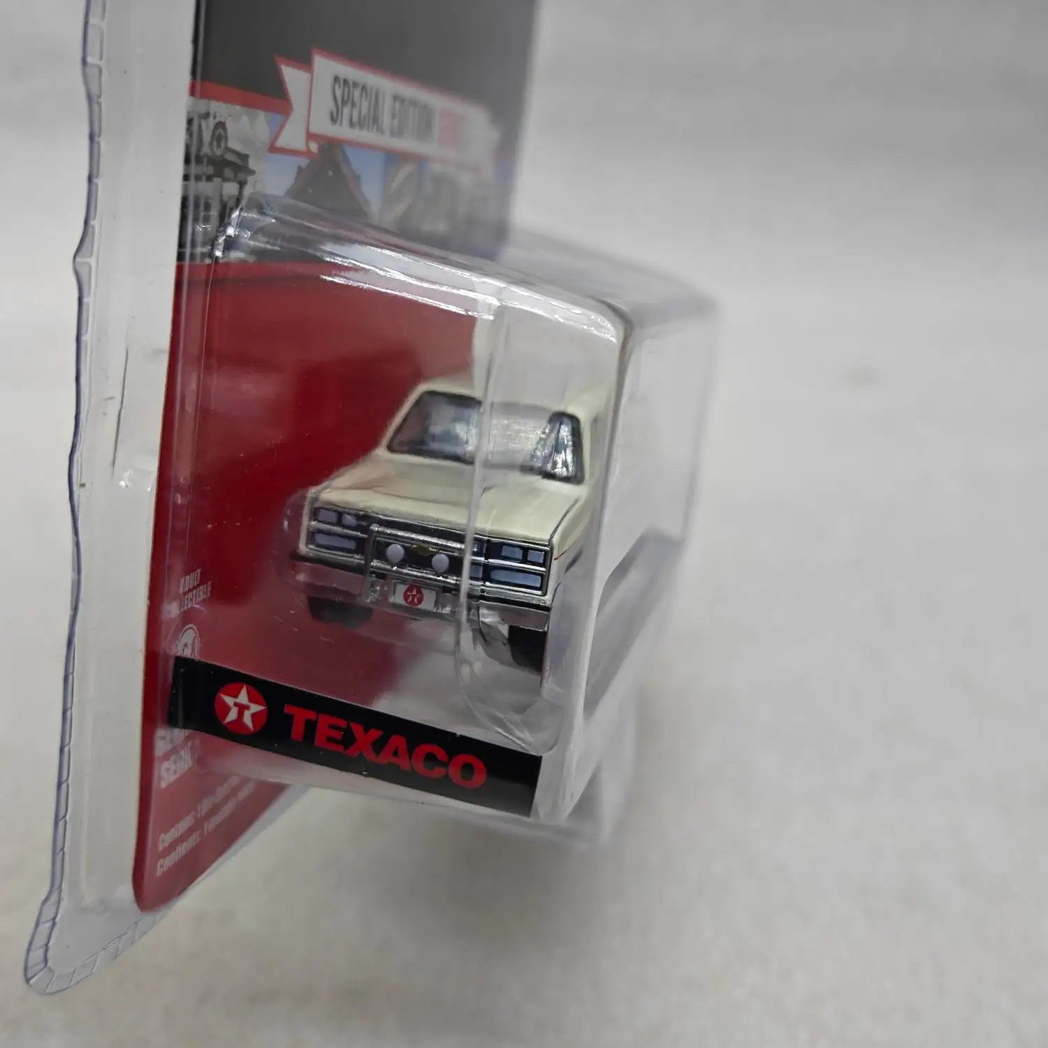 

1: 64 Texaco Special Edition Series 1-1990 Chevrolet Suburban Advanced Collection Car Models