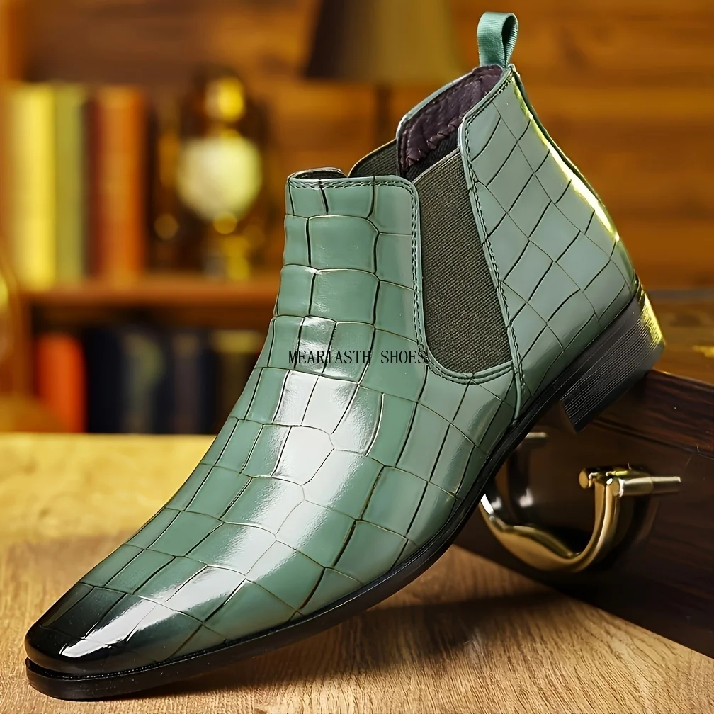 Stivaletti Chelsea da uomo Stivaletti a punta di lusso da uomo Scarpe in pelle di alta qualità alla moda Stivali eleganti da lavoro Scarpe da uomo di grandi dimensioni