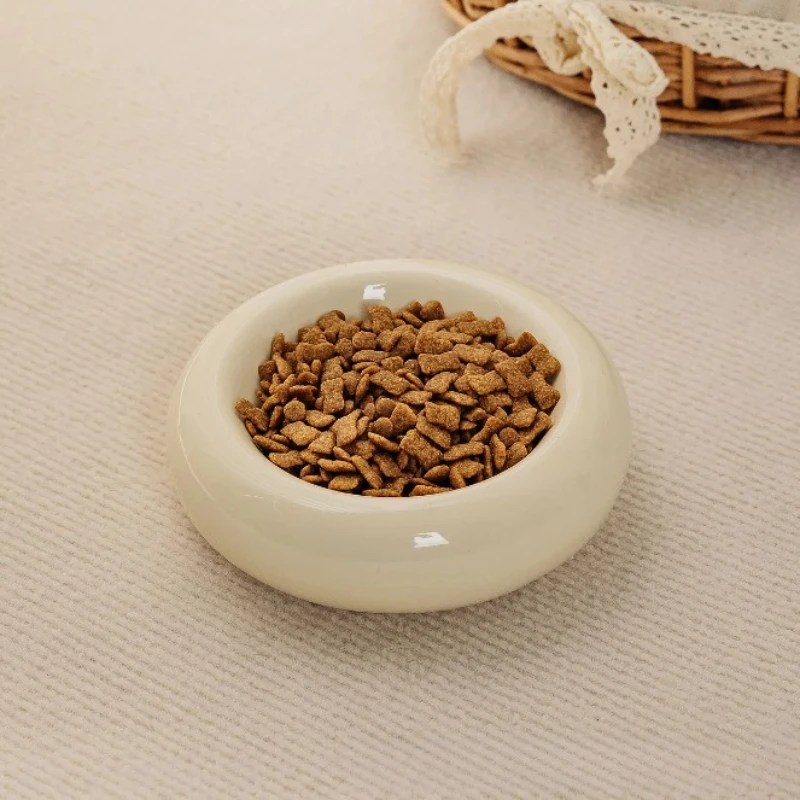 Nuevo cuenco de cerámica grueso antidumping para gatos, bonito cuenco de comida para gatos estilo Donut, previene la sobremesa, cuenco para aperitivos para mascotas, puede usar en microondas