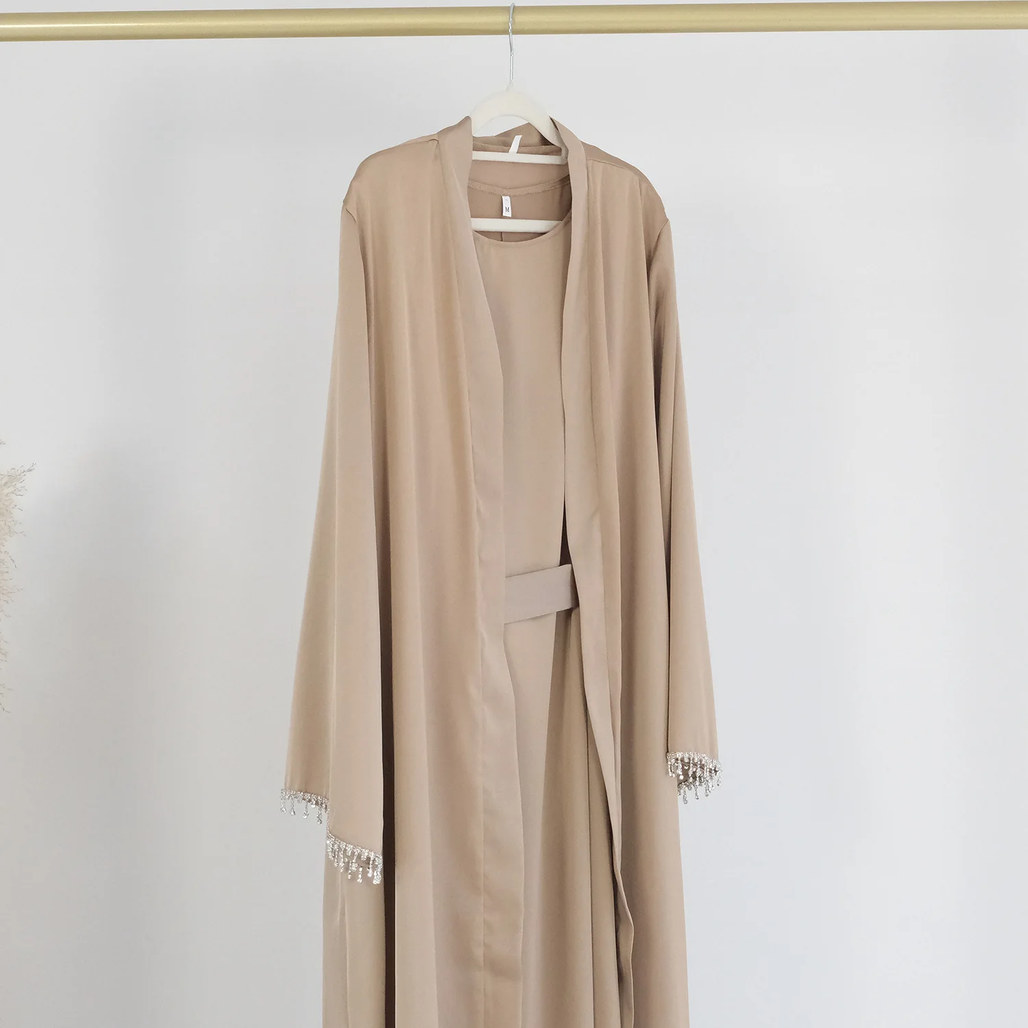 Mode musulmane Abaya Satin soie caftan Robe personnalisable femmes Robe musulmane Abaya dubaï turc Style islamique cristal Abayas