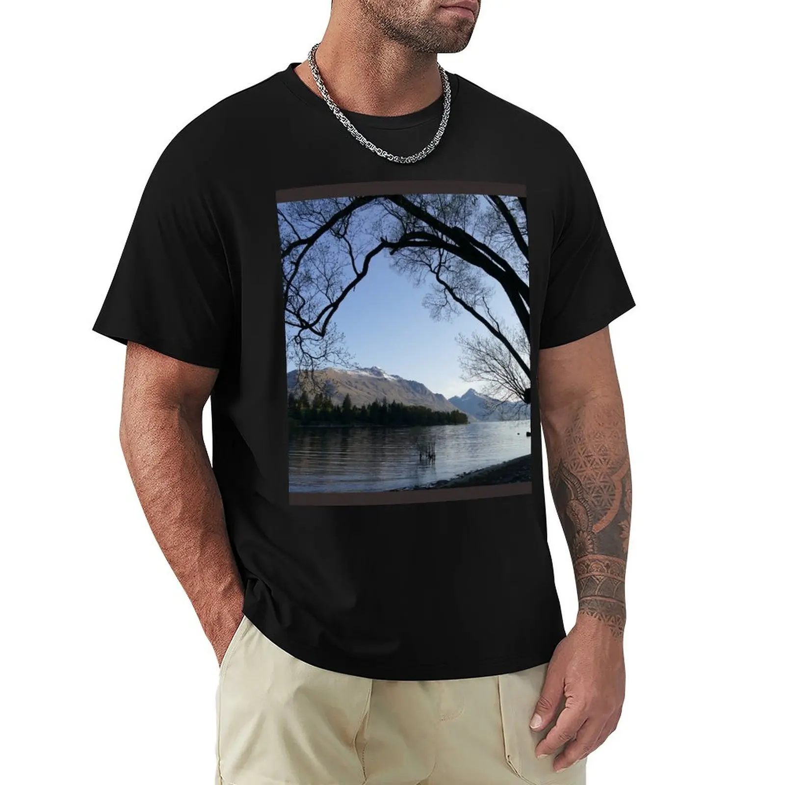 

Queenstown silhouette T-Shirt quick-drying oversized graphic tee mens graphic t-shirts funny
