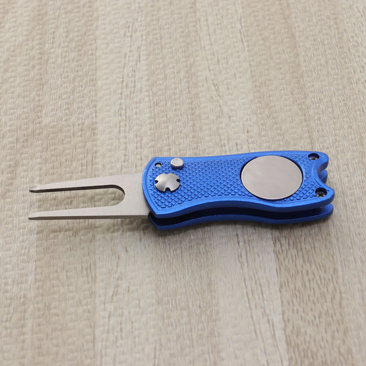 

Ergonomic Golf Divot Tool Stainless Steel Aluminum Foldable Ball Marker Pitch Repair Kit Putting Green Practice Accessory Blue