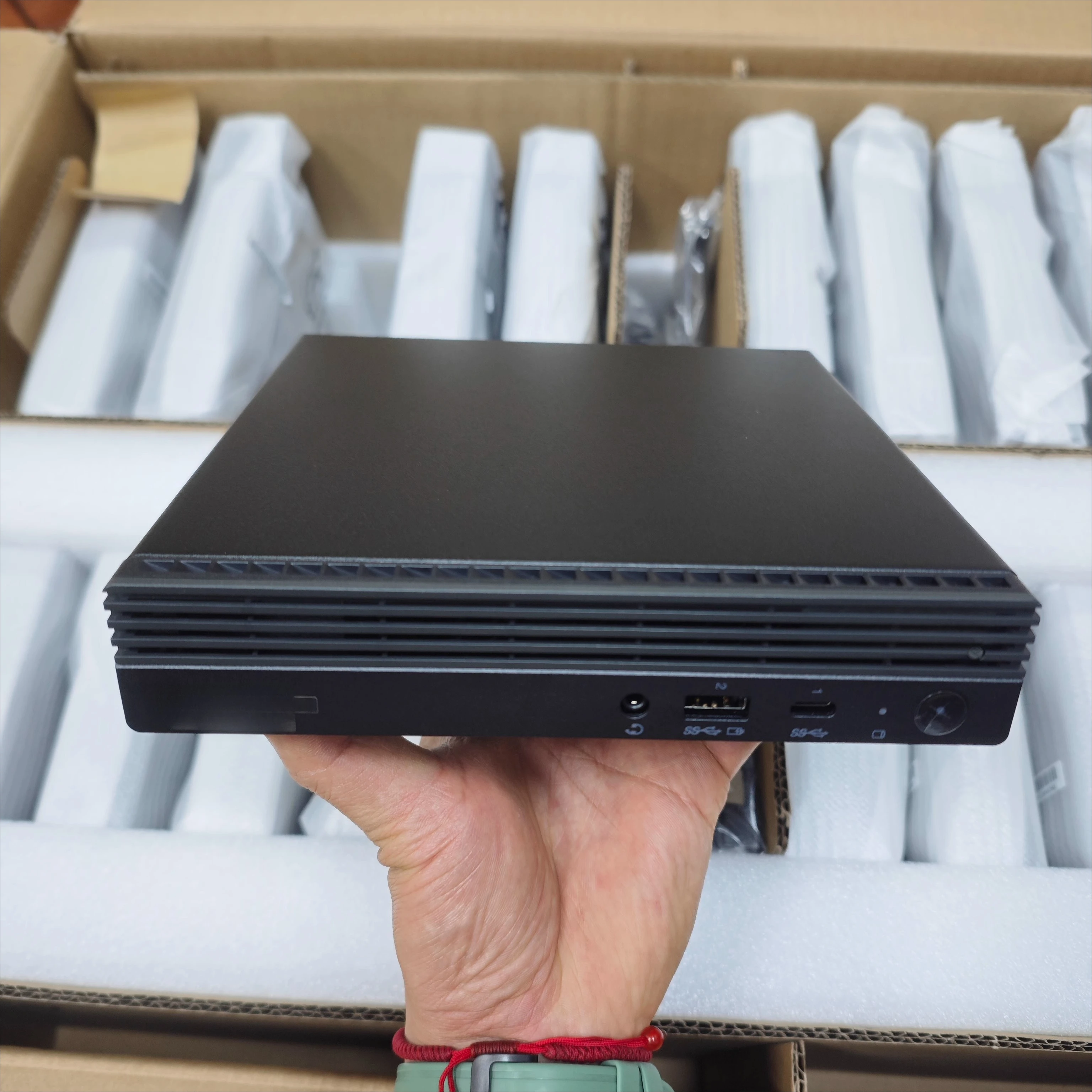 

Barebones AMD 4th generation 5th generation mini host New M75Q