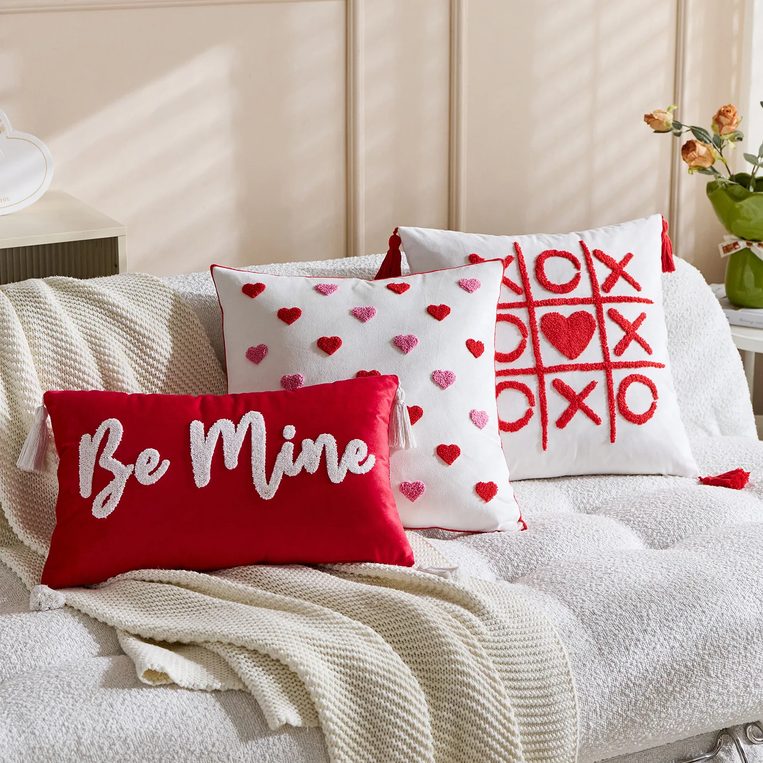 Soft Velvet Love Heart Pillow Cover 45x45cm 30x50cm Embroidery Red White Pink Sweet Home Decor Cushion Cover Living Room Bedroom