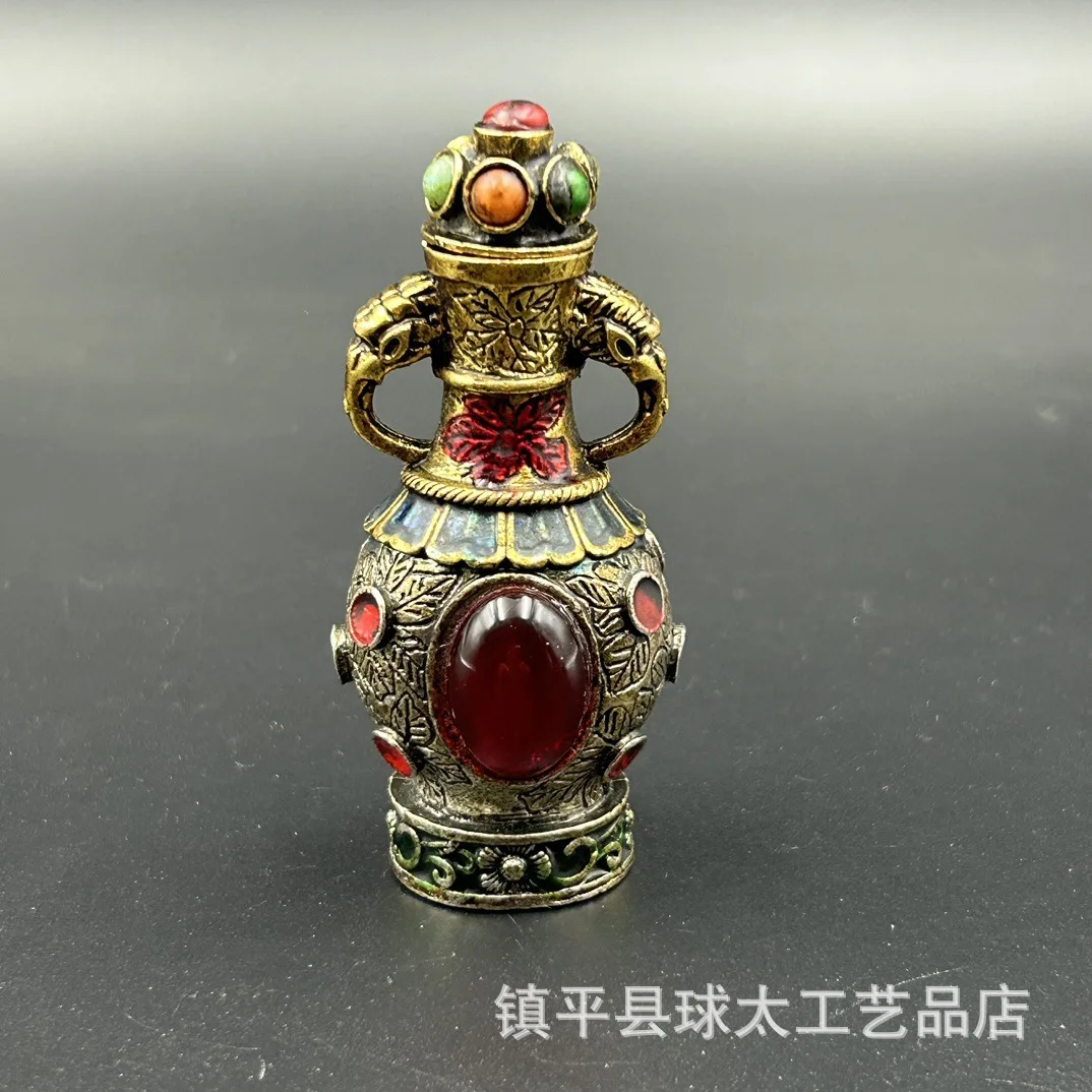 

Agate Lane, old brass, double-sided inlaid snuff bottle, copper Tibetan jewelry handicraft decoration