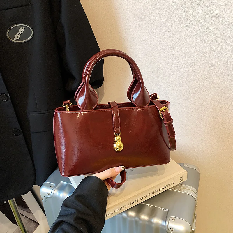 Tas Bucket Berkilau Mengkilap - Tas Jinjing Kapasitas Besar dengan Tali yang Dapat Dilepas dan Disesuaikan untuk Berbagai Cara Membawa