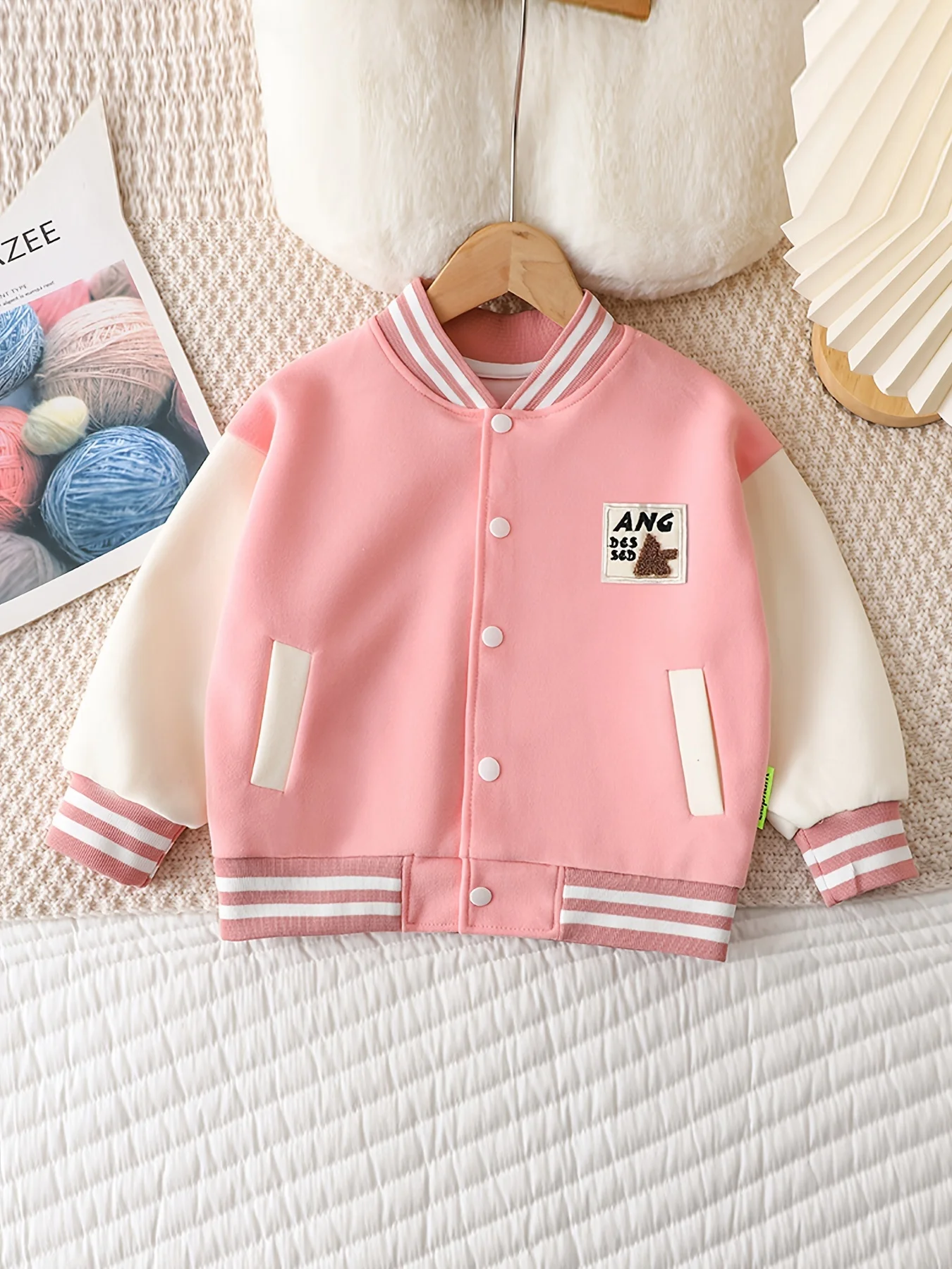 1pc Boys Girls Fashionable Letter Embellished Varsity Jacket - Snap Closure, Color-Block Baseball Style for Outdoor Adventures