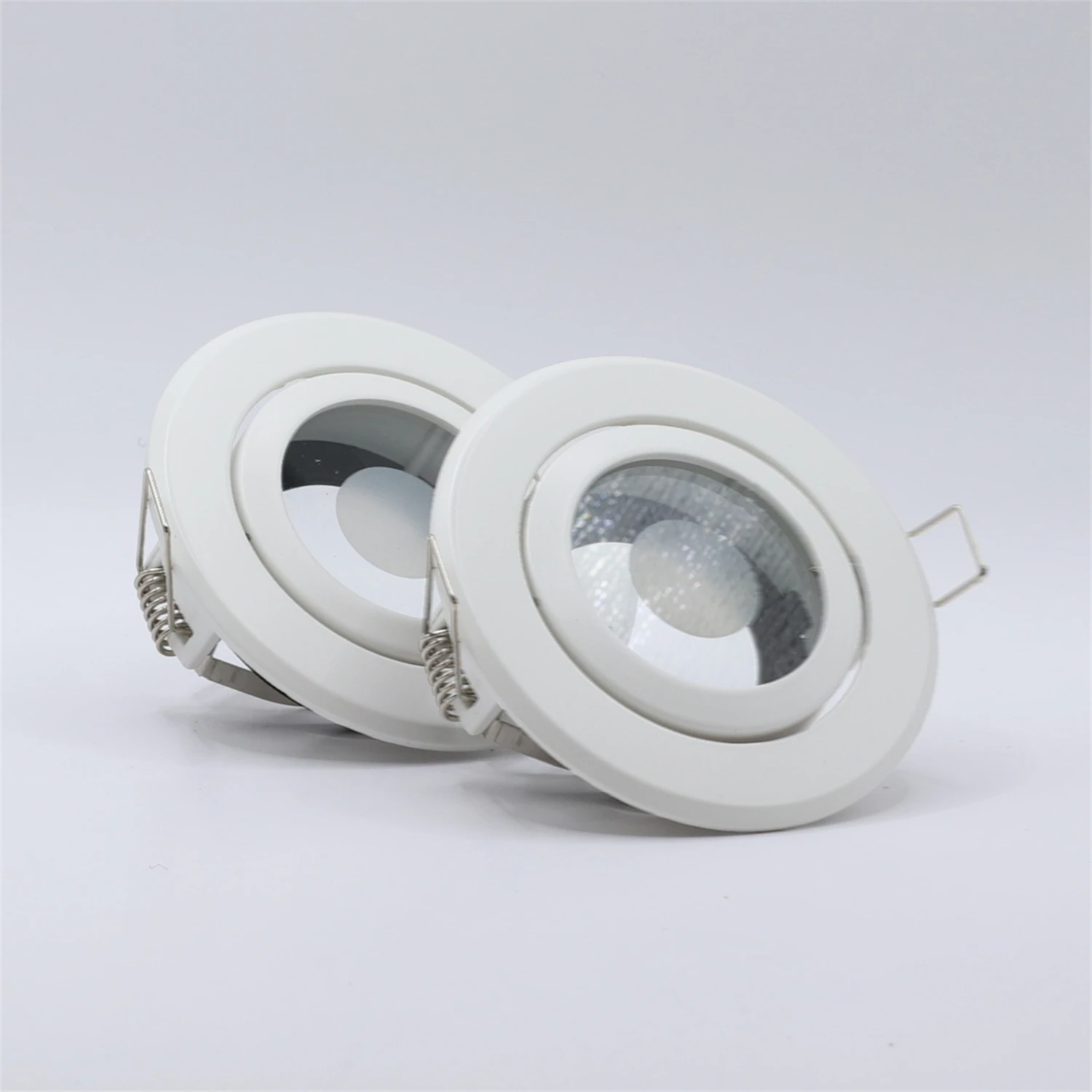 Hot Selling Waterdichte Ronde Inbouw Plafond Verstelbare Uitsparing 55Mm Frame Mr16 Gu10 Lamp Armatuur Downlight Houder