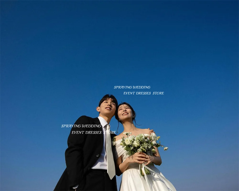 رش فستان زفاف بسيط من قماش التفتا كوريا صورة تبادل لاطلاق النار بدون حمالات مع شال زي العرائس مشد طويل واستدريس 2025 مخصص