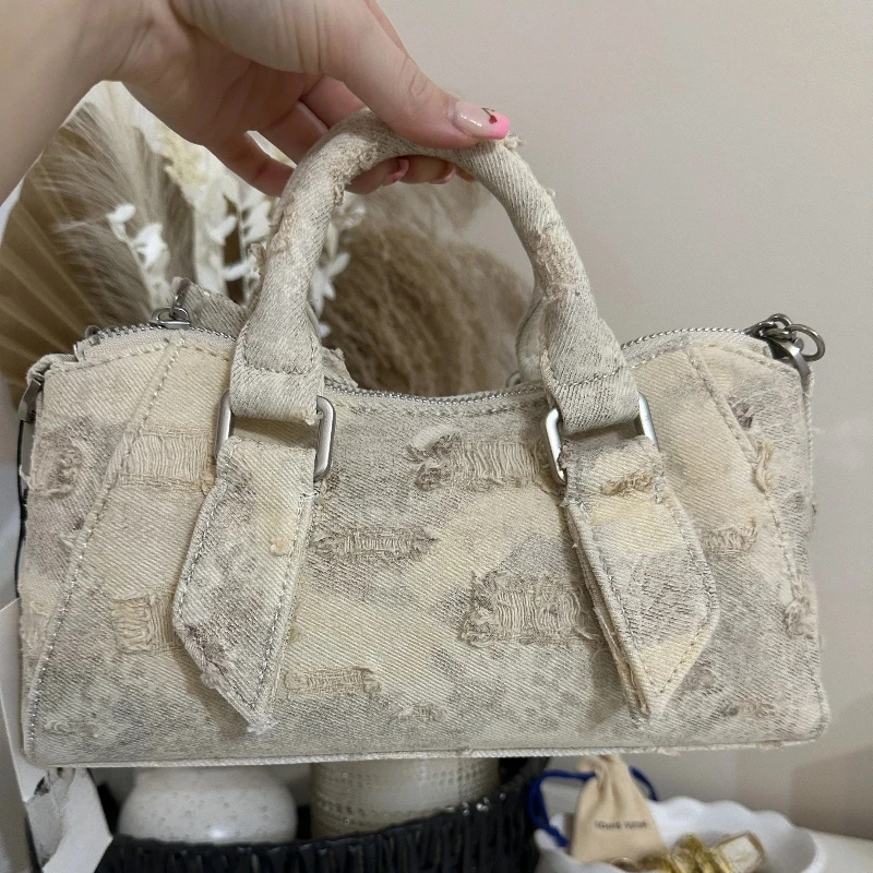 

Women's Crossbody Vintage Bag with Chain, New Luxury Designer Bowling Bag, Spacious Shoulder HandBag for Everyday Style