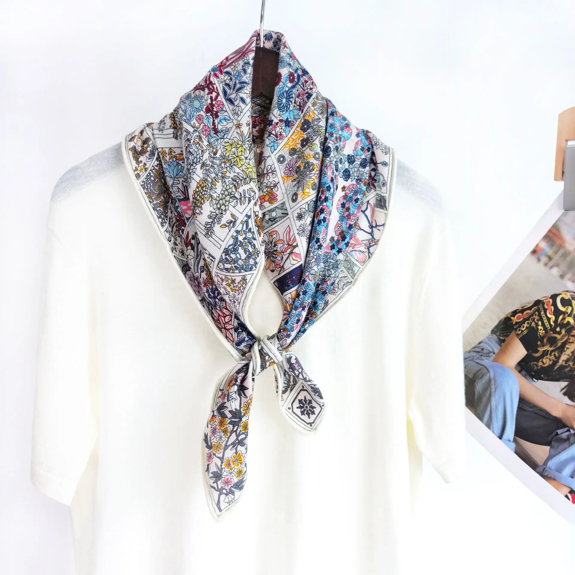 Vintage Garden Floral Silk Wool Scarf for Women Colorful Botanical Print Small Square Bandana Elegant Neck Hair Scarf Accessory