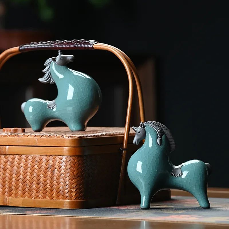 Ceramic Small Horse Fengshui Ornament Vestibule Desk Decoration Small Lucky Luxury Home Living Room Decorations Animal Decor