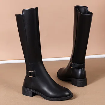 Stivali al ginocchio in pelle PU nera per scarpe da donna Decorazione con fibbia in metallo Calzature da donna lunghe Botas all'aperto di nuova moda Taglia 34-41