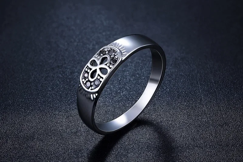 Iutopian Brand New Arrival Exquisite and Delicate Retro Hollow Lucky Clover Ring Anti Allergy for Women #J5020