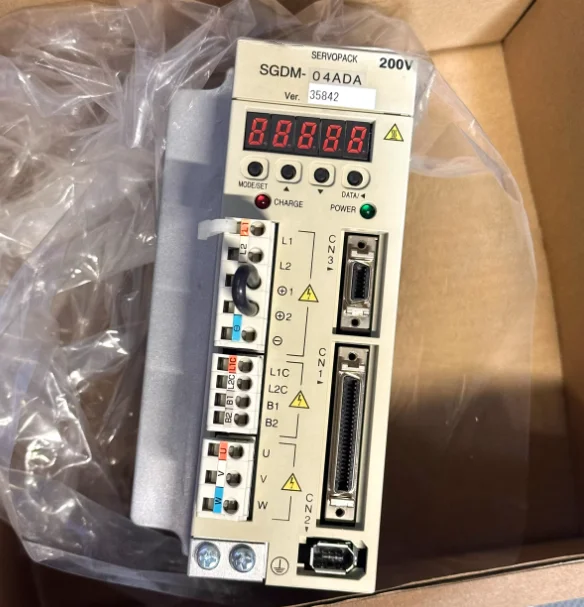 

Сервопривод SGDM-15ADA 220 В, высокоскоростное управление движением для ЧПУ, промышленной автоматизации и техники