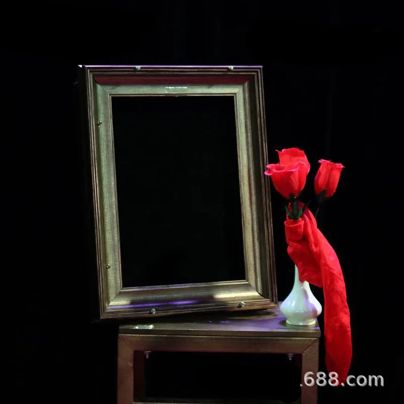 Portrait To Newspaper Magic Tricks The picture frame changes into a portrait Professional Magician Stage Illusion Gimmick Props