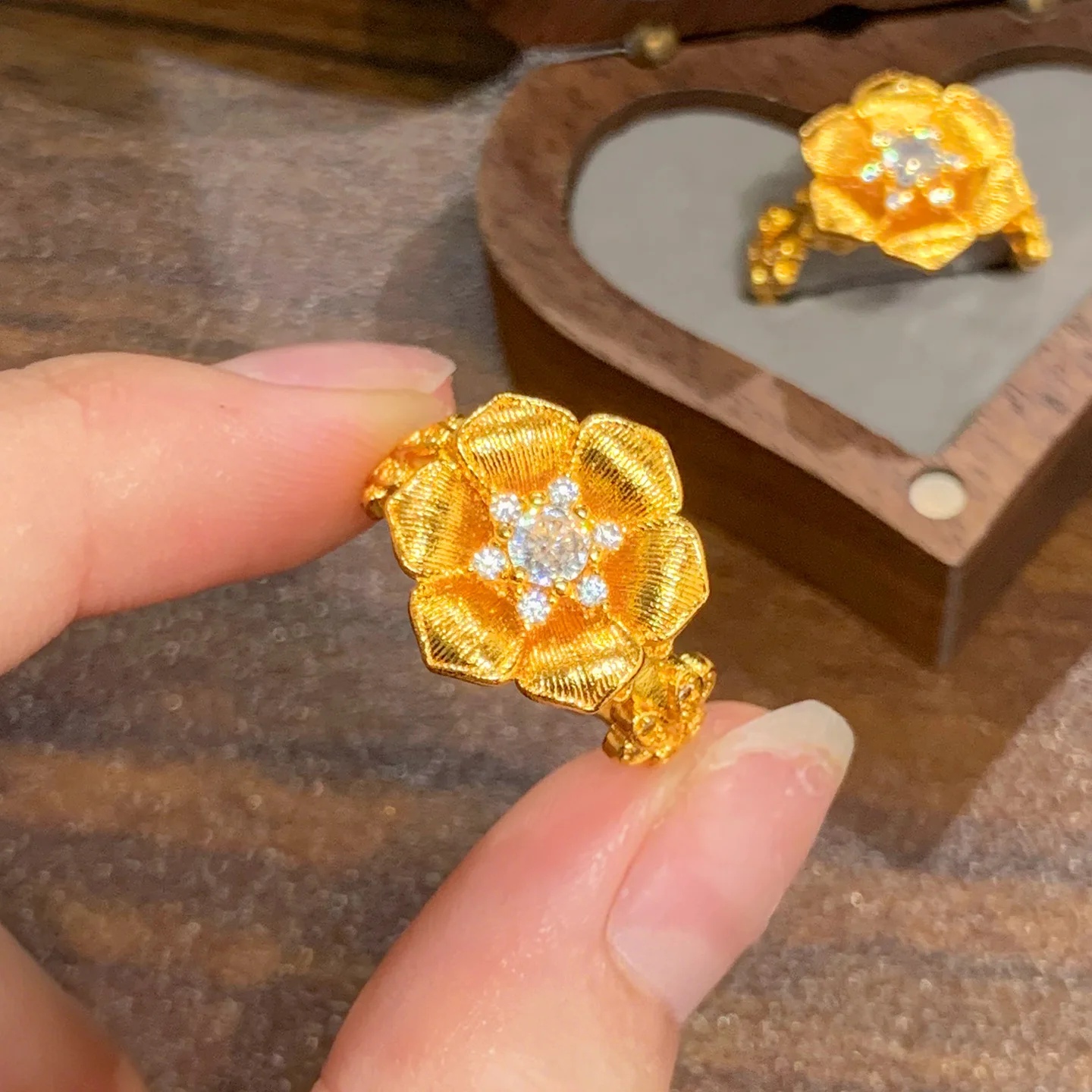 9999 gold brushed gold point-cut diamond peony flower ring - luxurious and high-end open finger ring for women