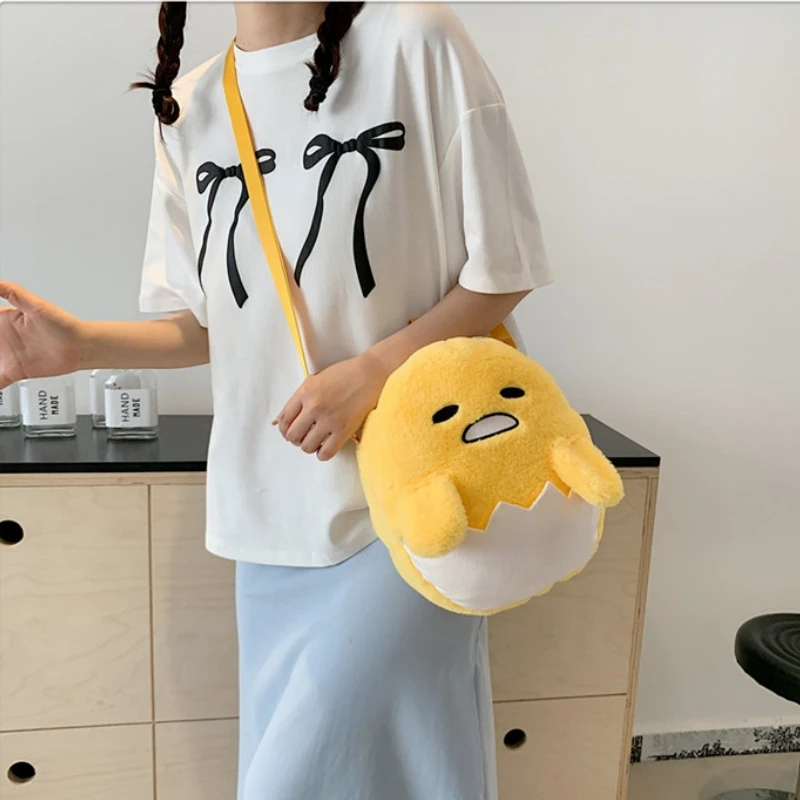 27/36 سنتيمتر أنيمي سانريو حقيبة قطيفة Gudetama سلسلة Kawaii الكرتون على ظهره كسول البيض حقيبة كتف لطيف موضة أفخم دمى الاطفال هدية