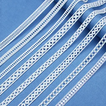 White Lace Trim 1