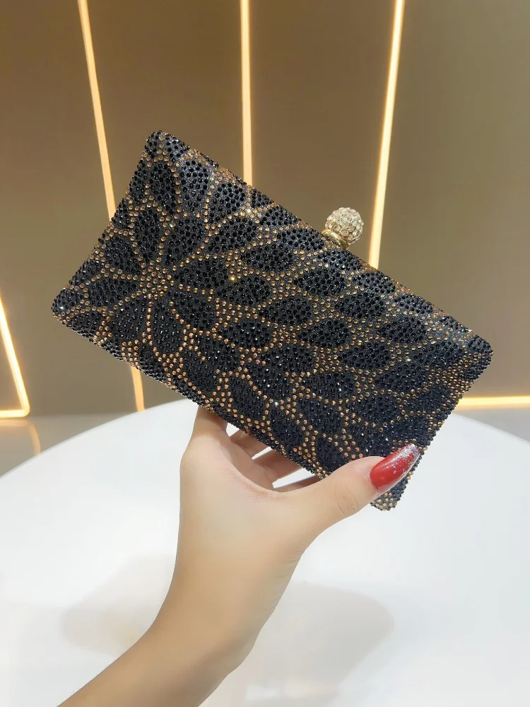 

Luxury Women Flower Pattern Diamond Evening Clutch Bag Fashion Shiny Rhinestone Chain Shoulder Bags Prom Handbags Wedding Purses