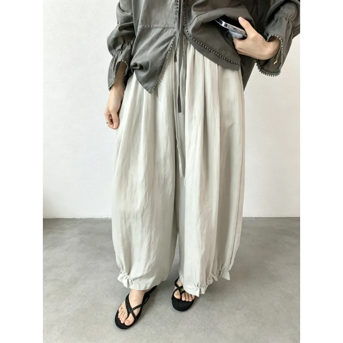 

2026 Summer New Korean Style Chic Fashion Design Ruffle Balloon Pants Slimming Versatile Casual Pants Ladies High Waist